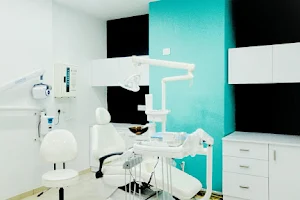 Advance Dental Studio image