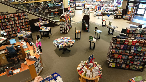 Book Store «Barnes & Noble», reviews and photos, 4020 Sharon Rd, Charlotte, NC 28211, USA