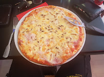 Pizza du Pizzeria Pizz à II à Saint-Germain-Laval - n°5