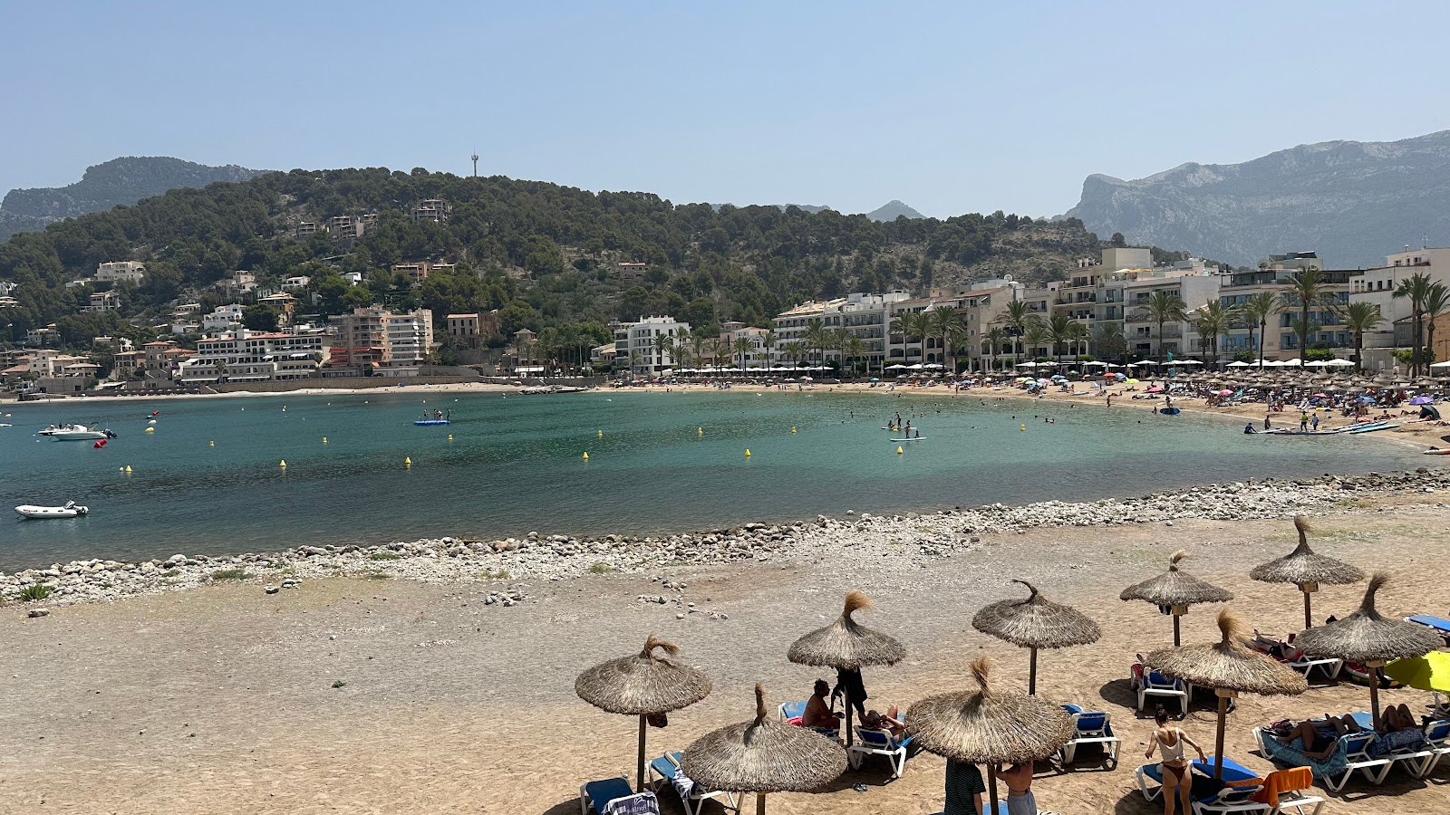 Photo de Platja den Repic partie de la zone de l'hôtel