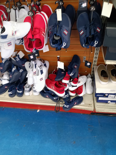 Department Store «Lot-less Closeouts», reviews and photos, 3155 Amboy Rd, Staten Island, NY 10306, USA