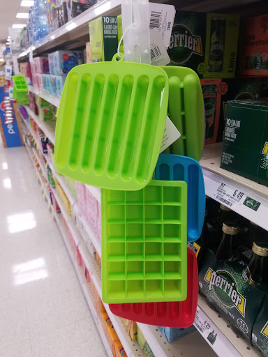 Grocery Store «Schnucks», reviews and photos, 109 N Mattis Ave, Champaign, IL 61821, USA