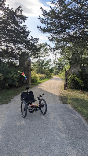Tourist Attraction «The Gate», reviews and photos, Des Plaines River Trail, Libertyville, IL 60048, USA
