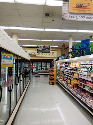 Grocery Store «Safeway», reviews and photos, 2525 SE Tualatin Valley Hwy, Hillsboro, OR 97123, USA