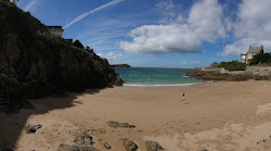 Plage du Nicet'in fotoğrafı küçük koy ile birlikte