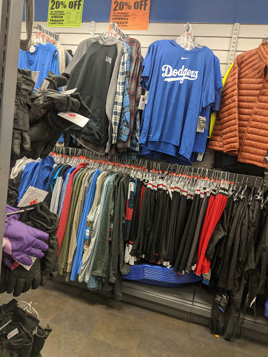 Sporting Goods Store «Big 5 Sporting Goods - Glendale», reviews and photos, 144 N Central Ave, Glendale, CA 91203, USA