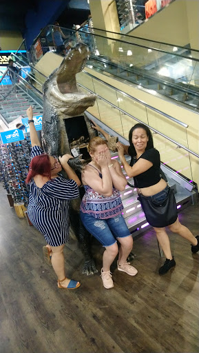 Clothing Store «Ron Jon Surf Shop», reviews and photos, 377 Mandalay Ave, Clearwater Beach, FL 33767, USA