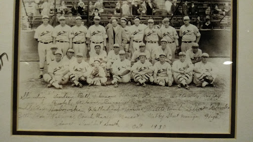 Thrift Store «Maj-R Thrift & Discount Store Grandview», reviews and photos, 1500 Main St, Grandview, MO 64030, USA