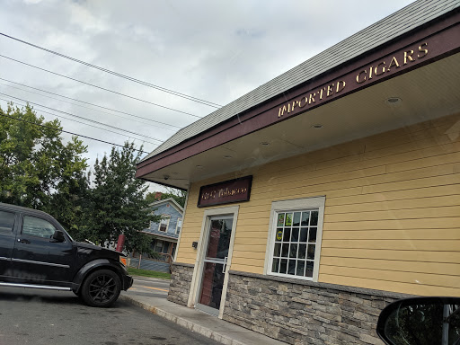 C & C Tobacco, 109 N Meadow St, Ithaca, NY 14850, USA, 