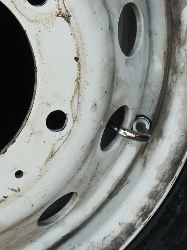 Tire Shop «Discount Tire Store - Tucson, AZ», reviews and photos, 3960 W Ina Rd, Tucson, AZ 85741, USA