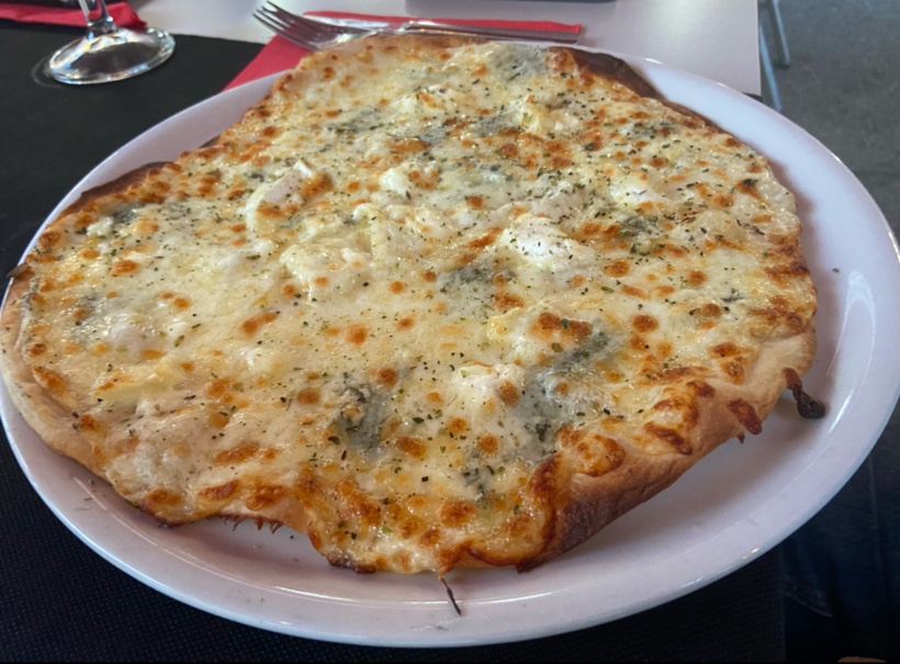Pizzeria Restaurant Maxim