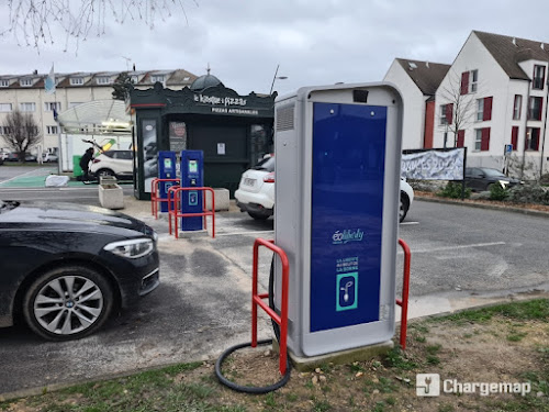 EOliberty Station de recharge à Crépy-en-Valois