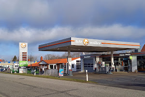 Shell Station