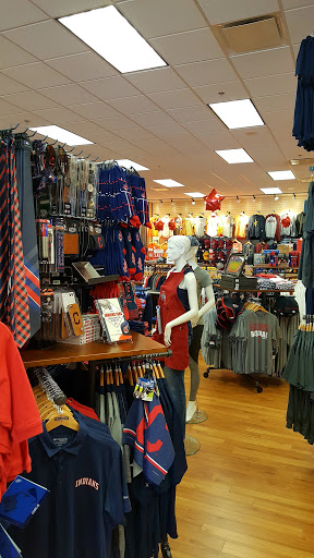 Sportswear Store «Rally House Parma», reviews and photos, 7891 W Ridgewood Dr, Parma, OH 44129, USA