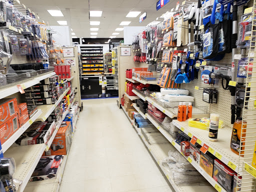 Hardware Store «Harbor Freight Tools», reviews and photos, 668 N. Riverside, Clarksville, TN 37040, USA