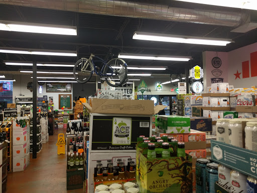 Liquor Store «Elevated Beer Wine & Spirits», reviews and photos, 4135 Hiawatha Ave, Minneapolis, MN 55406, USA