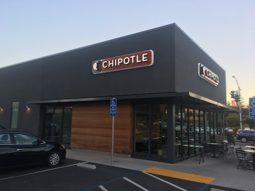 Mexican Restaurant «Chipotle Mexican Grill», reviews and photos, 596 E Perkins St, Ukiah, CA 95482, USA
