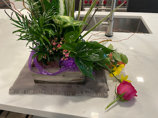 Florist «A Plus Flowers & Gifts», reviews and photos, 227 W Monroe St, Chicago, IL 60606, USA