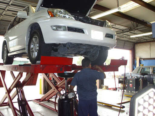 Auto Repair Shop «Richmond Auto Repair», reviews and photos, 8717 Richmond Ave, Houston, TX 77063, USA