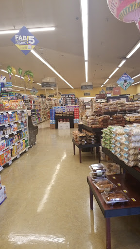 Grocery Store «Vons», reviews and photos, 932 E Badillo St, Covina, CA 91724, USA