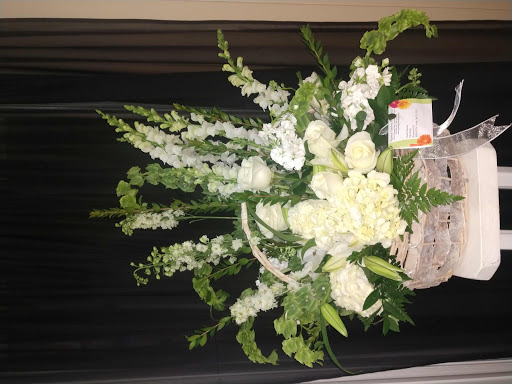 Florist «Mystical Gardens Flower Shop/Palmetto Florist», reviews and photos, 4576 New Jesup Hwy, Brunswick, GA 31520, USA