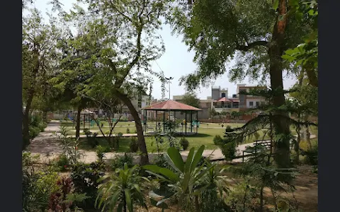 Tikona Park image