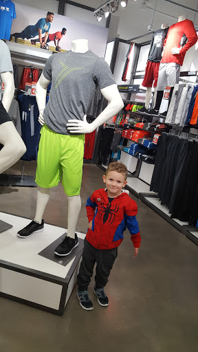 Outlet Store «VF Outlet», reviews and photos, 6401 Marana Center Blvd #213, Tucson, AZ 85742, USA