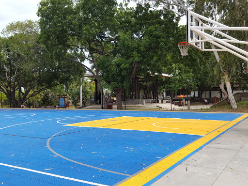 Parks with bar in Managua
