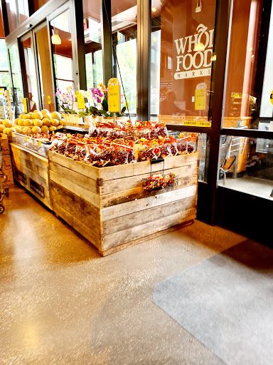 Grocery Store «Whole Foods Market», reviews and photos, 11355 Woodglen Dr, Rockville, MD 20852, USA