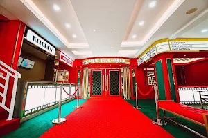 KLINIK GIGI OMDC Bintaro, Cinema Theme image