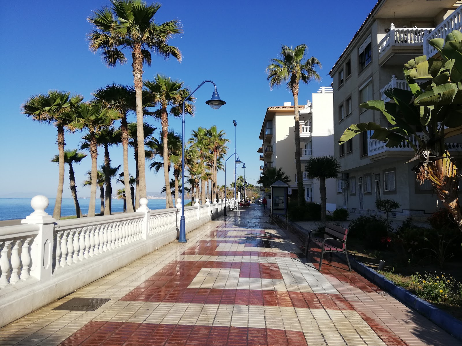 Photo de Playa de el Morche avec l'eau bleu de surface