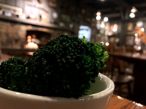 American Restaurant «Cracker Barrel Old Country Store», reviews and photos, 200 Cracker Barrel Dr, Clarksville, TN 37040, USA