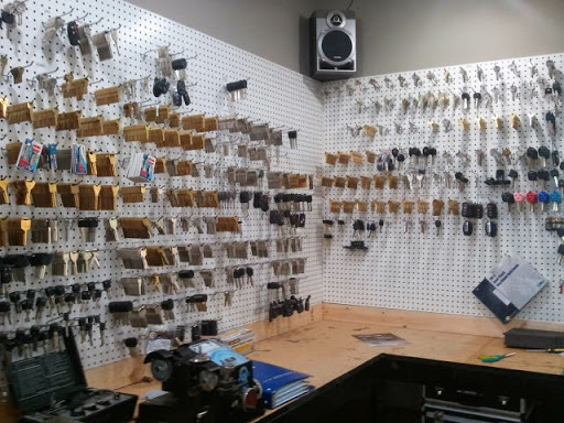 Locksmith «American Eagle Locksmith», reviews and photos, 3484 Hendersonville Rd, Fletcher, NC 28732, USA