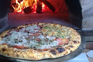 Mangiare Pizzaria image