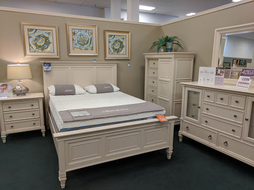 Furniture Store «Raymour & Flanigan Furniture and Mattress Store», reviews and photos, 1450 Clements Bridge Rd, Deptford Township, NJ 08096, USA