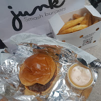 Cheeseburger du Restaurant JUNK MONTMARTRE à Paris - n°19
