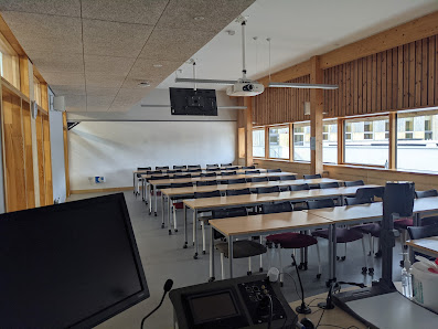Thinkers in Education The Enterprise Centre, UEA, Norwich NR4 7TJ, United Kingdom