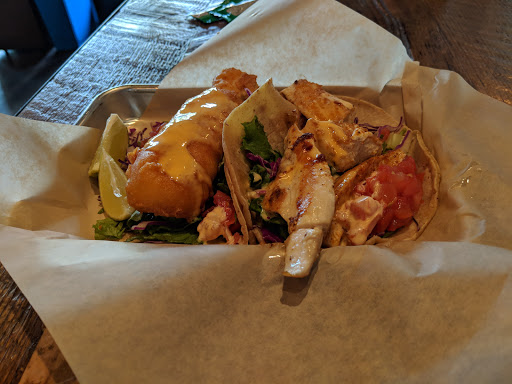 Seafood Restaurant «Fish District», reviews and photos, 665 San Rodolfo Dr, Solana Beach, CA 92075, USA