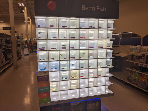 Pet Supply Store «PetSmart», reviews and photos, 13000 Aurora Ave N, Seattle, WA 98133, USA