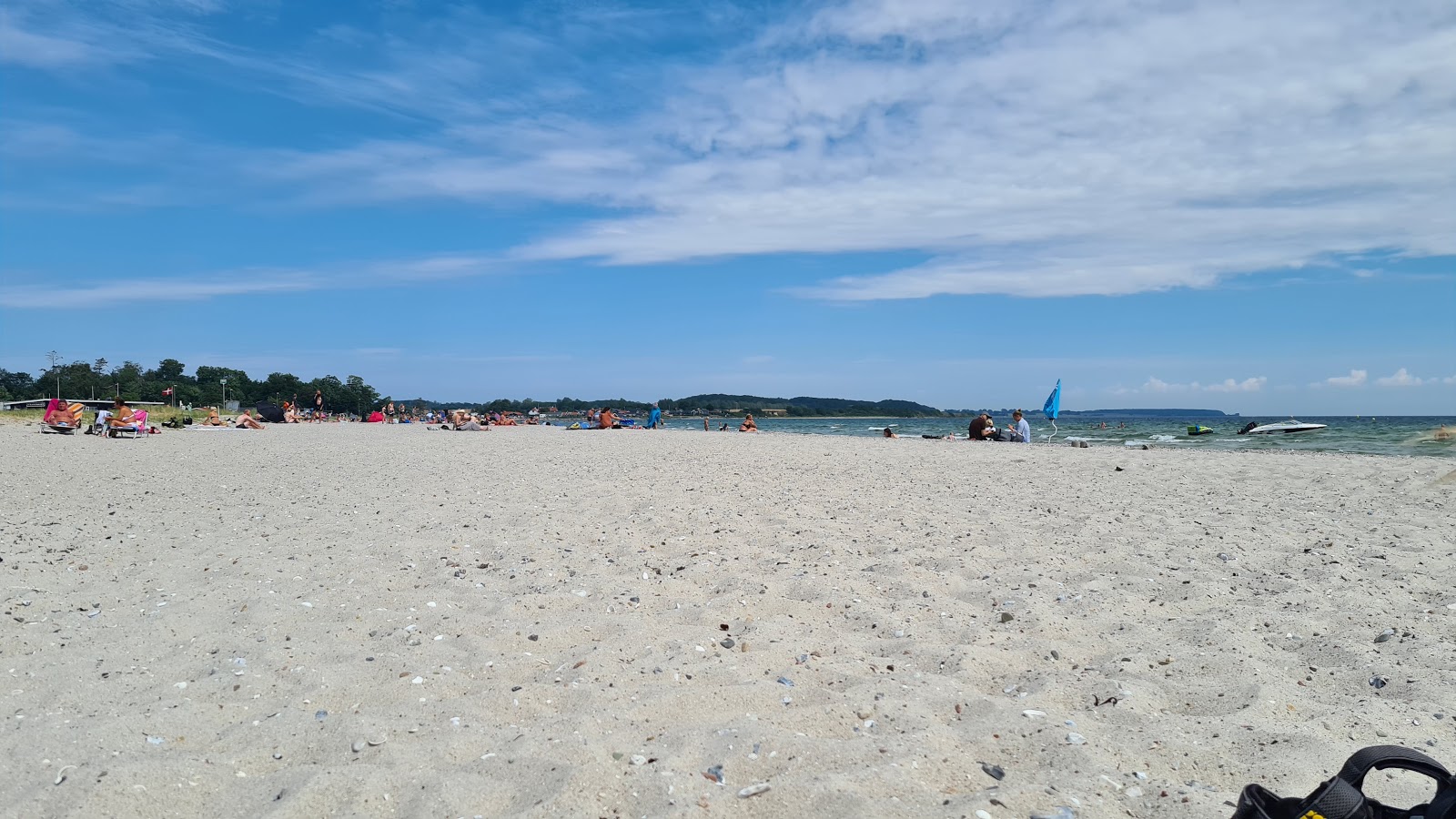 Kerteminde Nordsrand Beach的照片 带有长直海岸
