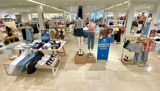 Clothing Store «F21 XXI», reviews and photos, 8040 Mall Walk, Yonkers, NY 10704, USA