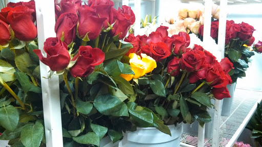 Florist «Up-Towne Flowers & Gift Shoppe», reviews and photos, 2145 W Dublin Granville Rd, Worthington, OH 43085, USA
