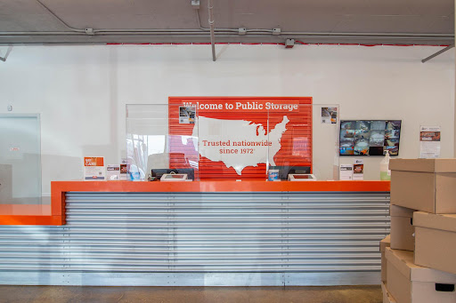 Self-Storage Facility «Public Storage», reviews and photos, 385 Gerard Ave, Bronx, NY 10451, USA