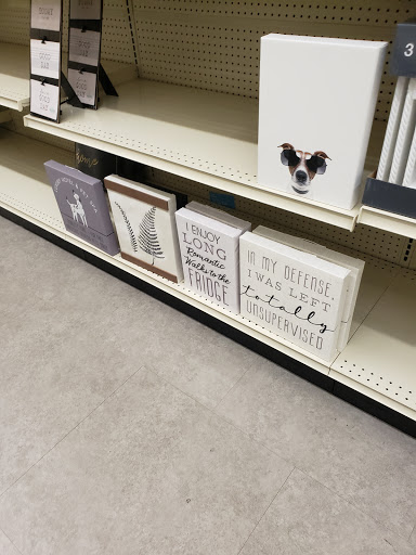 Shopping Mall «Hillside Mall/University Center», reviews and photos, 2509 11th Ave, Greeley, CO 80631, USA