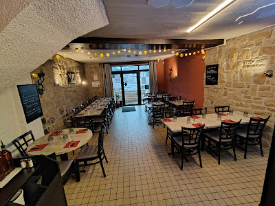 PIZZ'AMOS: Restaurant Pizzeria sur place où à emporter. à Gourin