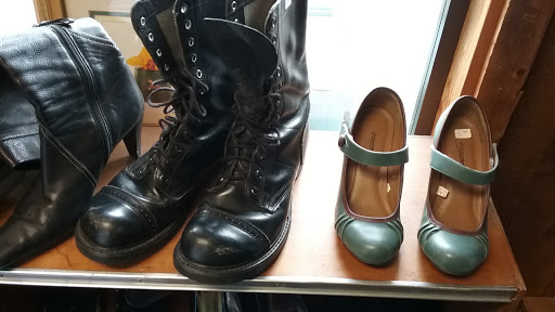 Thrift Store «Aftermath Thrift Store», reviews and photos, 615 NE Lafayette Ave, McMinnville, OR 97128, USA