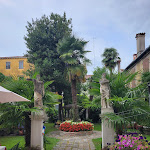 Photo n°6 de l'avis de Jason. fait le 12/07/2023 à 09:59 sur le  Palazzo Abadessa à Venice