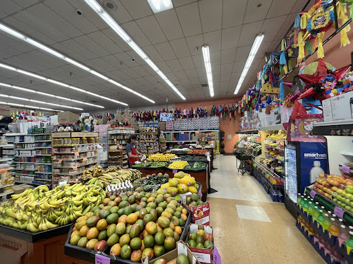 Supermarket «La Reina SuperMarkets», reviews and photos, 1357 E Louise Ave, Lathrop, CA 95330, USA