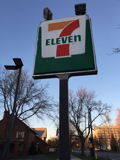 Convenience Store «7-Eleven», reviews and photos, 2822 Biddle Ave, Wyandotte, MI 48192, USA