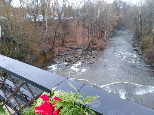 Coffee Shop «Starbucks», reviews and photos, 65 N Main St, Chagrin Falls, OH 44022, USA